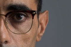 Mustafa Z - Close Up